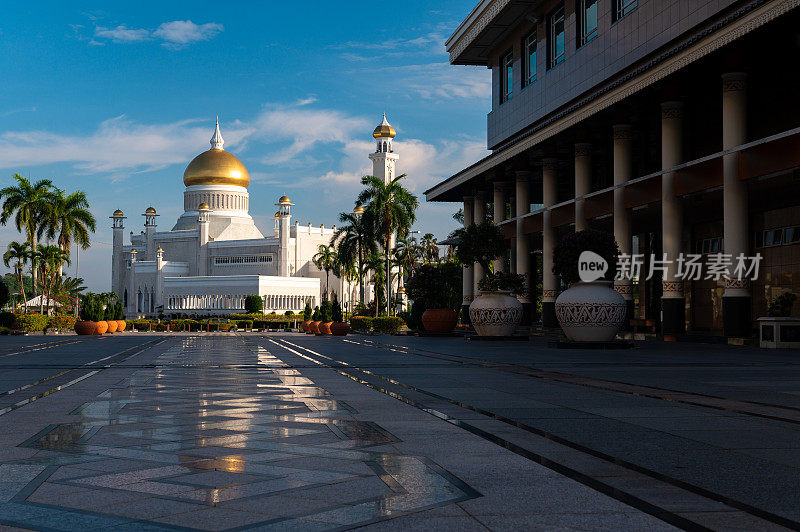 文莱达鲁萨兰国的Omar Ali Saifuddien清真寺